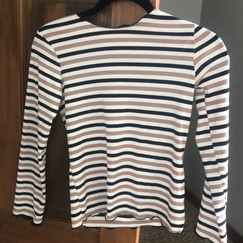 Long sleeved ribbed top